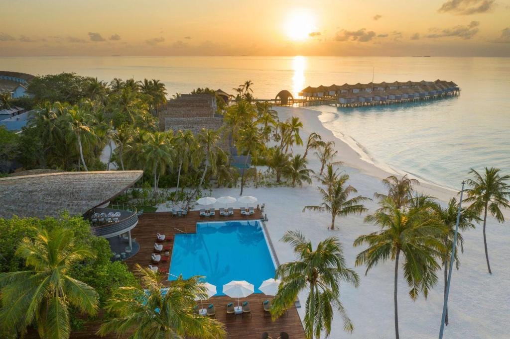 OUTRIGGER Maldives Maafushivaru Resort — 3
