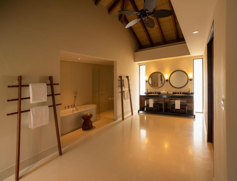 The Residence Maldives at Dhigurah — 3
