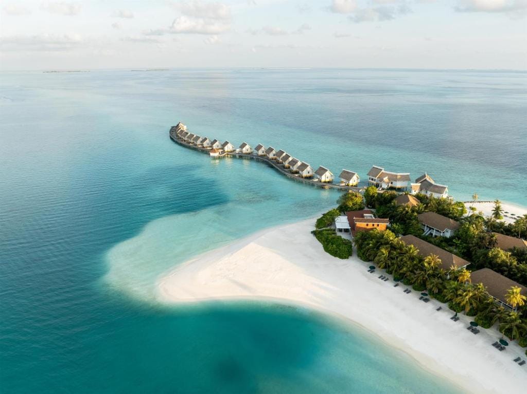 SAii Lagoon Maldives, Curio Collection By Hilton — 5